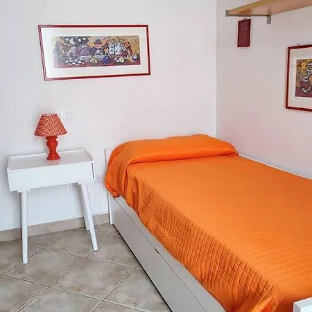 Cherry House: Giardino Privato & Relax Vicino Pisa アパート *